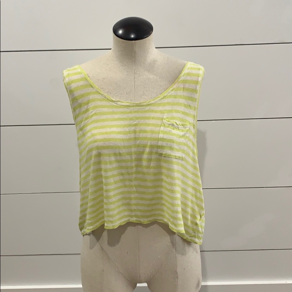 Athletes crop top shirt